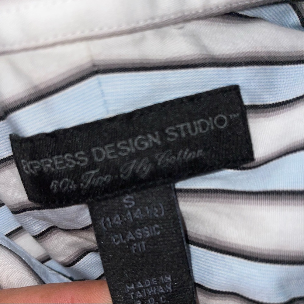 Classic button down - Picture 3 of 3